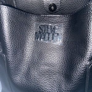 Authentic, medium, Steve Madden, shoulder bag with coin purse tags